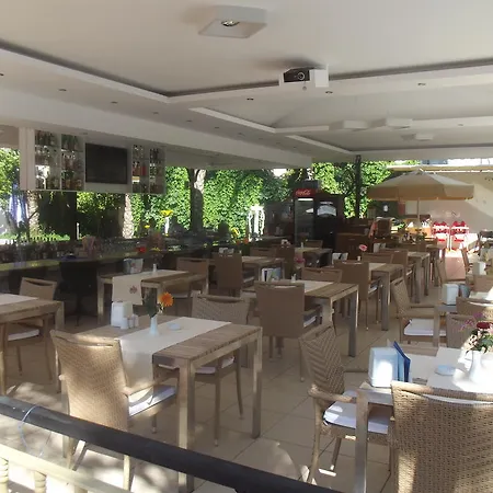 Orient Hotel 3*