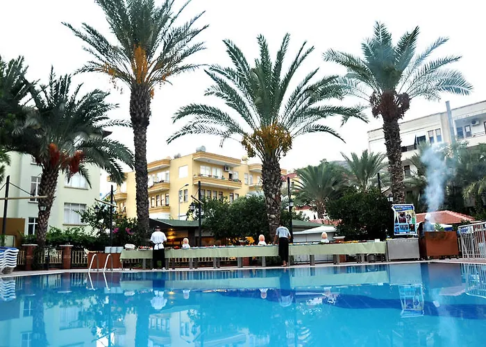 Orient 酒店 阿拉尼亚